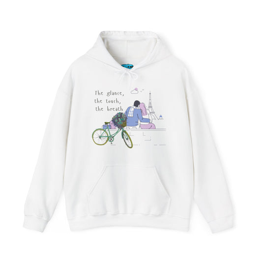 Love in Paris | Travel Lovers Apparel | True North